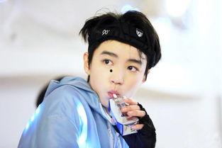 王俊凯肖战最新爆料图片,神秘幕后故事大揭秘! 第1张 王俊凯肖战最新爆料图片,神秘幕后故事大揭秘! 第1张